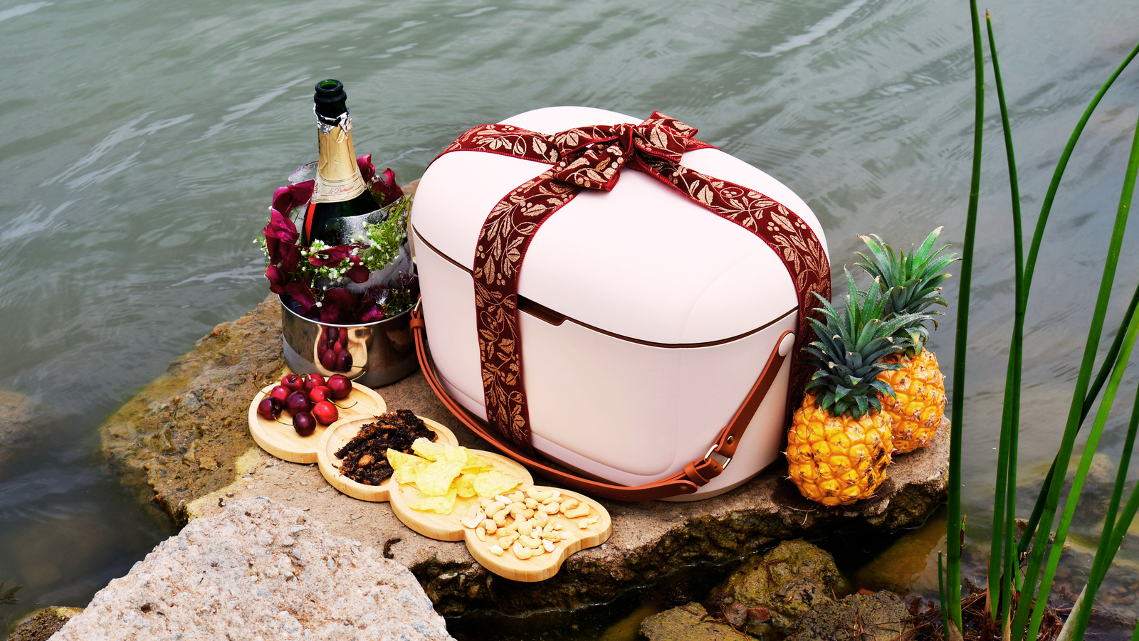 Whoopee! Retro Cooler